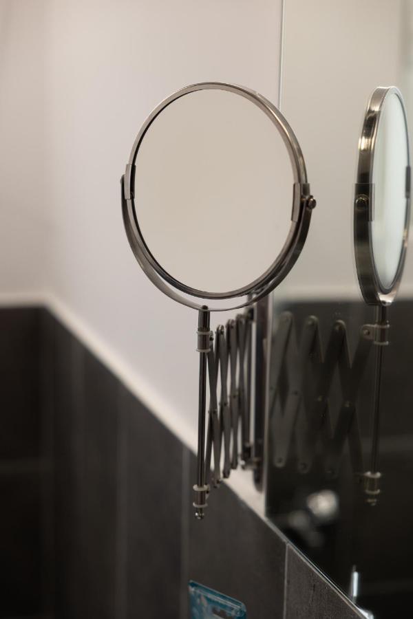 "Elegance" Central Luxury Apartment 피레아스 외부 사진
