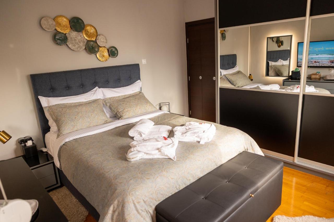 "Elegance" Central Luxury Apartment 피레아스 외부 사진